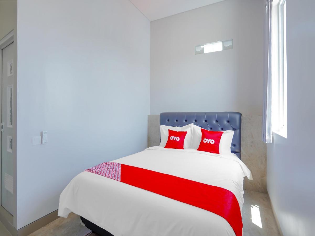 Super Oyo Capital O 90336 Olive Guest House Сурабая Экстерьер фото