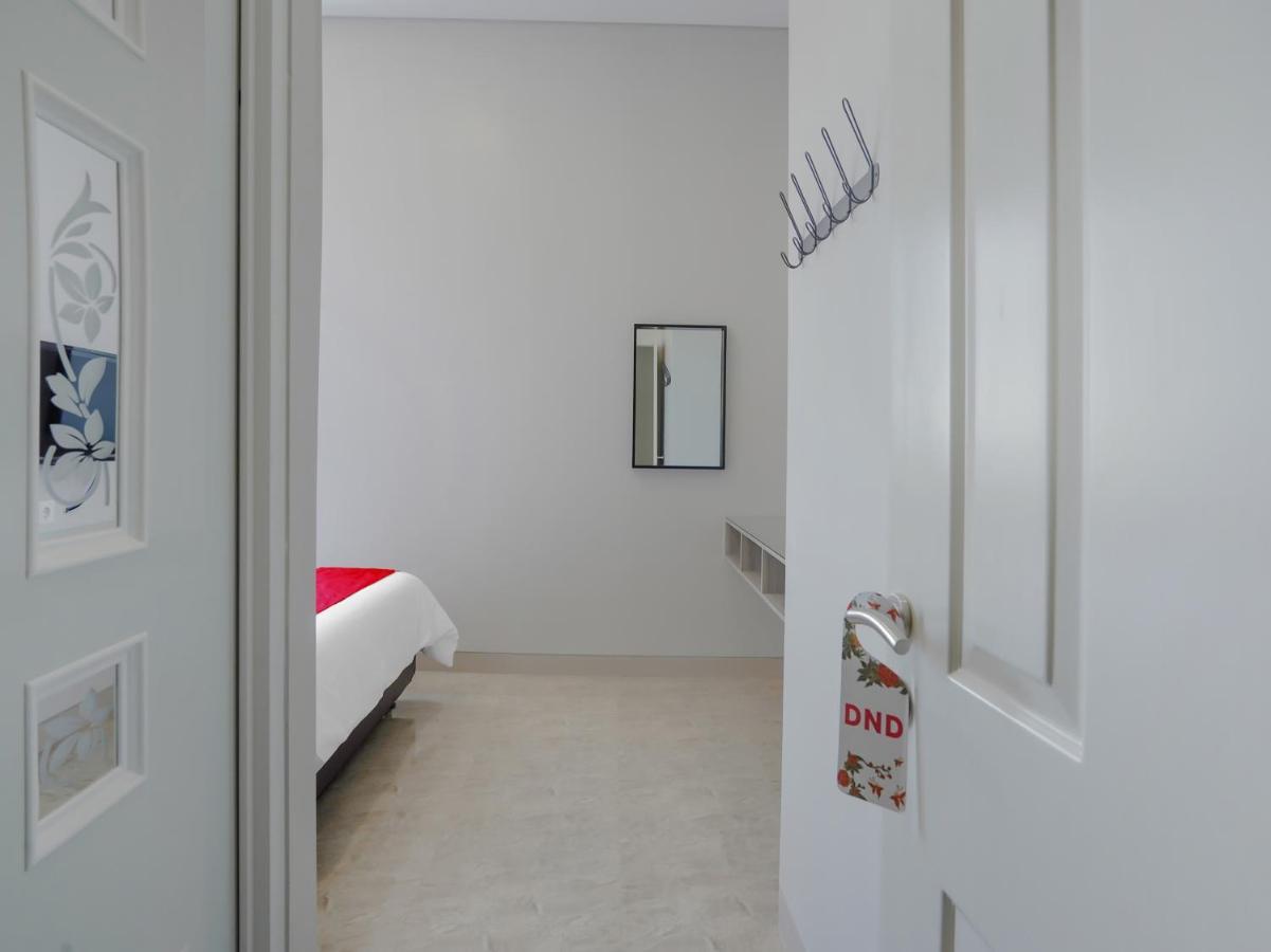 Super Oyo Capital O 90336 Olive Guest House Сурабая Экстерьер фото