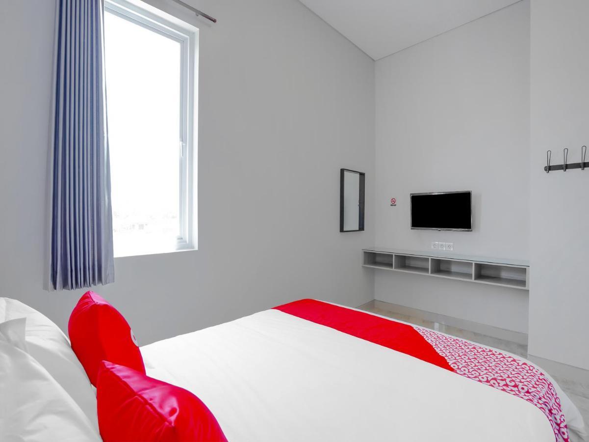 Super Oyo Capital O 90336 Olive Guest House Сурабая Экстерьер фото